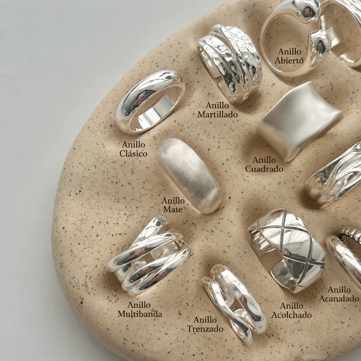 Anillo sencillo para mujer de plata de ley 925, diseño exclusivo de lujo ligero con sensación de alta gama, elegante, no se decolora, ajustable y con apertura. - Image 3